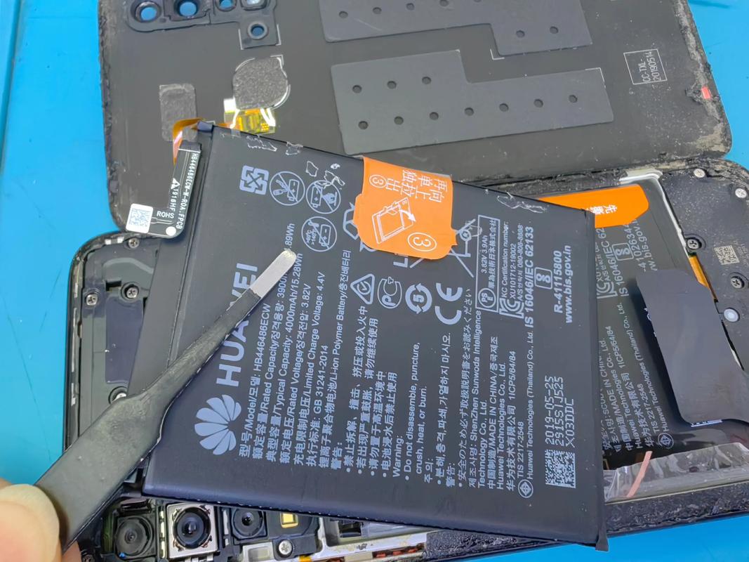 华为售后更换电池多少钱