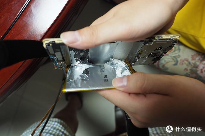 华为mate8电池更换