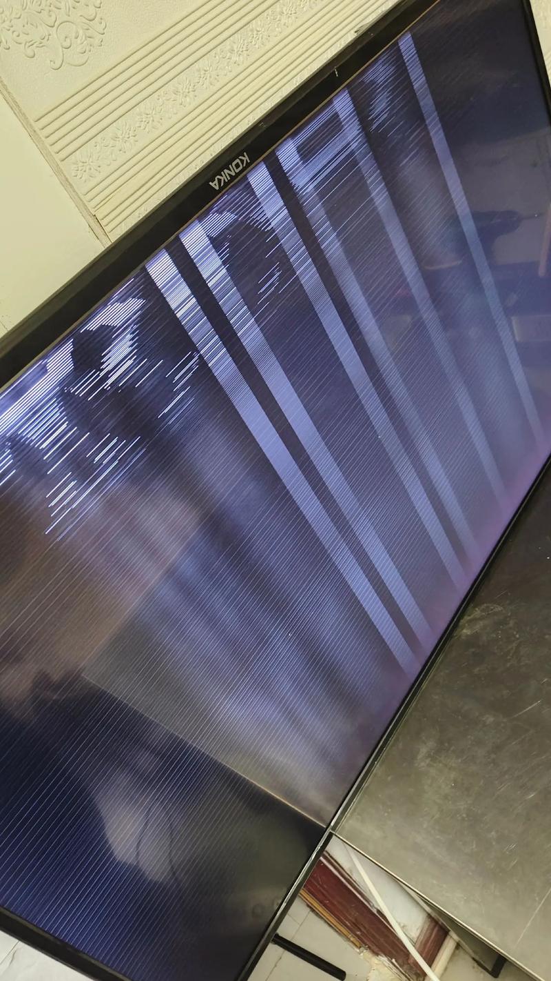 TCL43寸开机出现重影故障