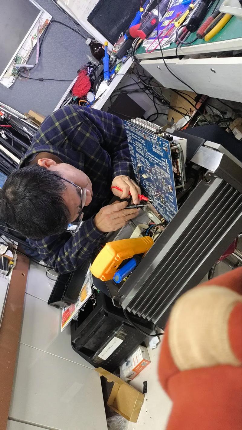 tda8351场电路故障检修