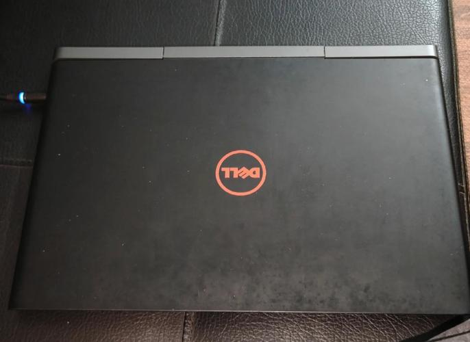 笔记本的电池灯一直闪烁