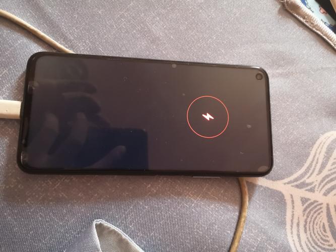 为什么手机电池充不进电