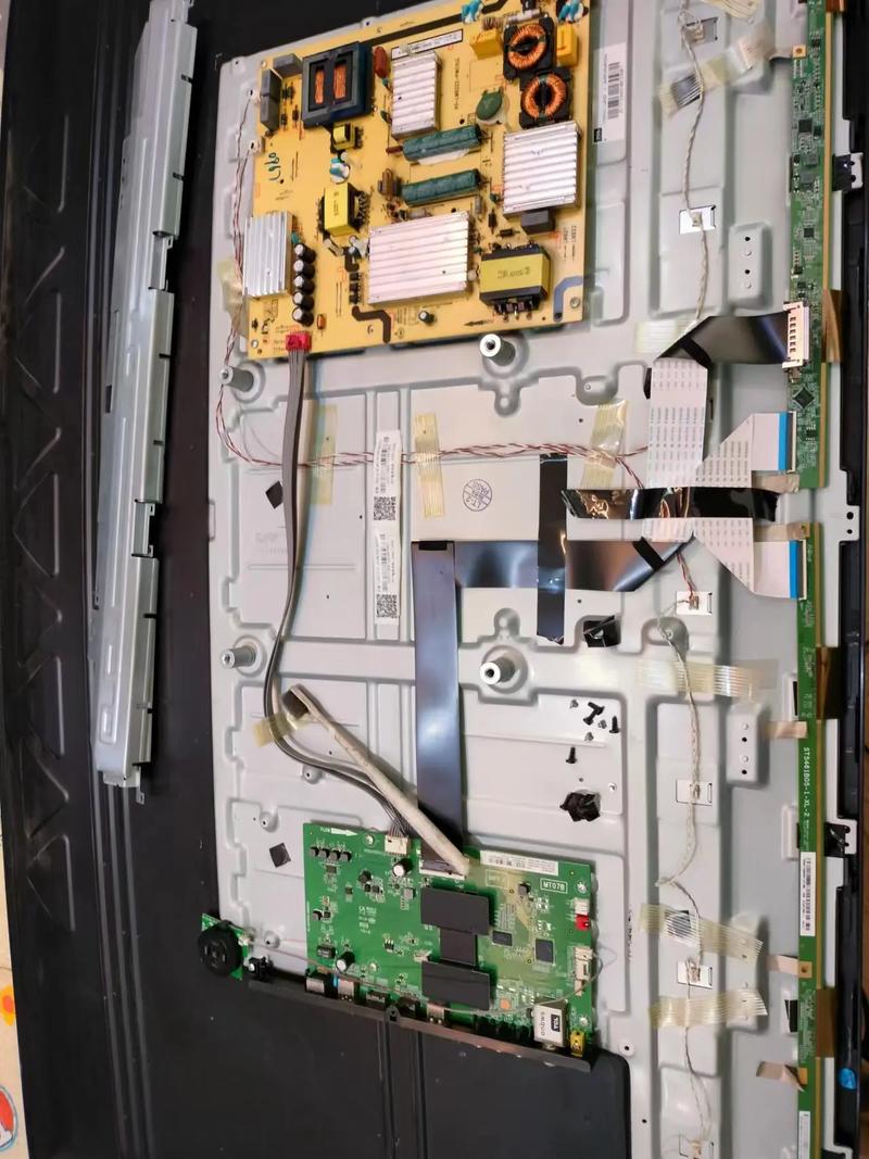 TCL电视场电路故障维修案例