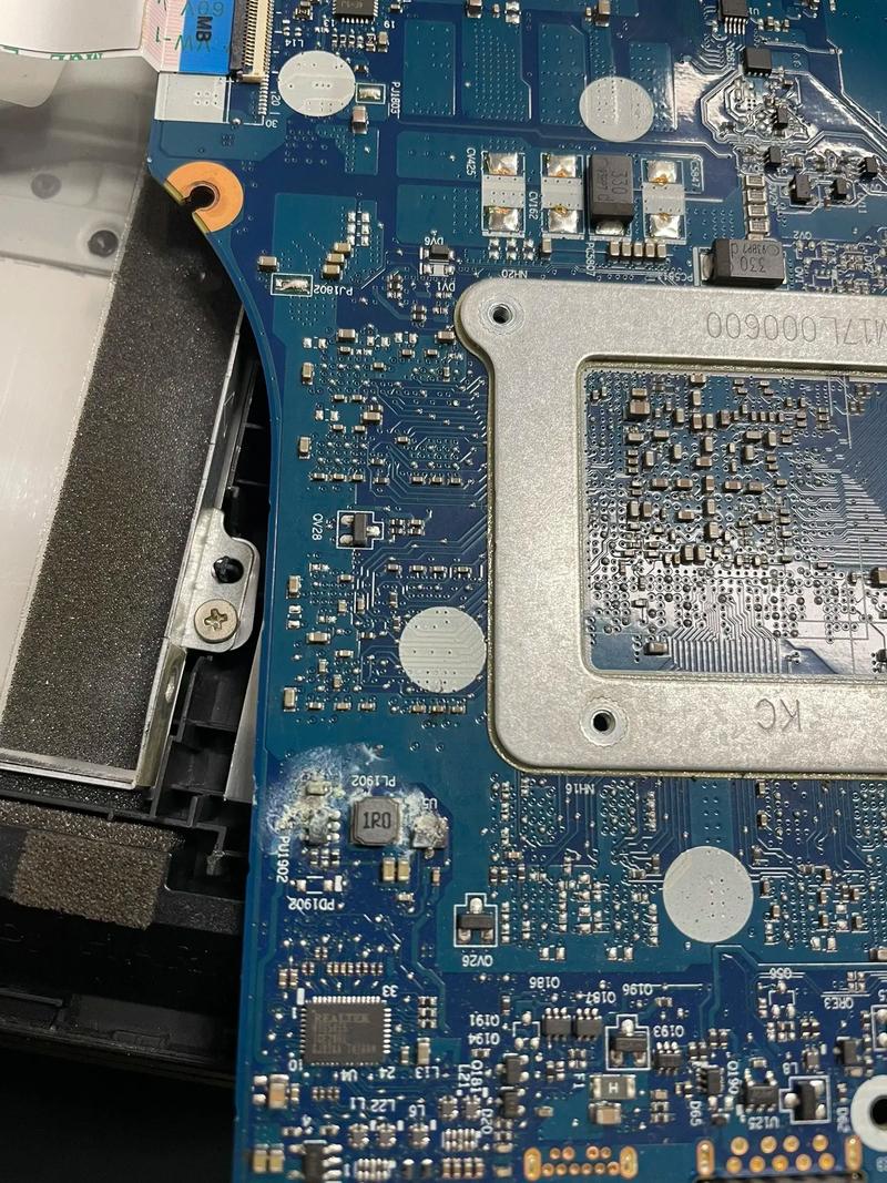 主板 电池 开机没反应