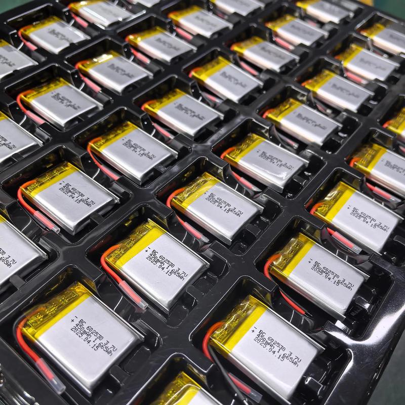 手机电池是聚合物电池吗